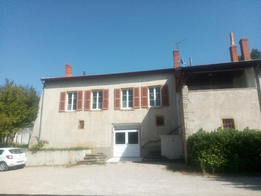 Cerisiers Exterieur (b)