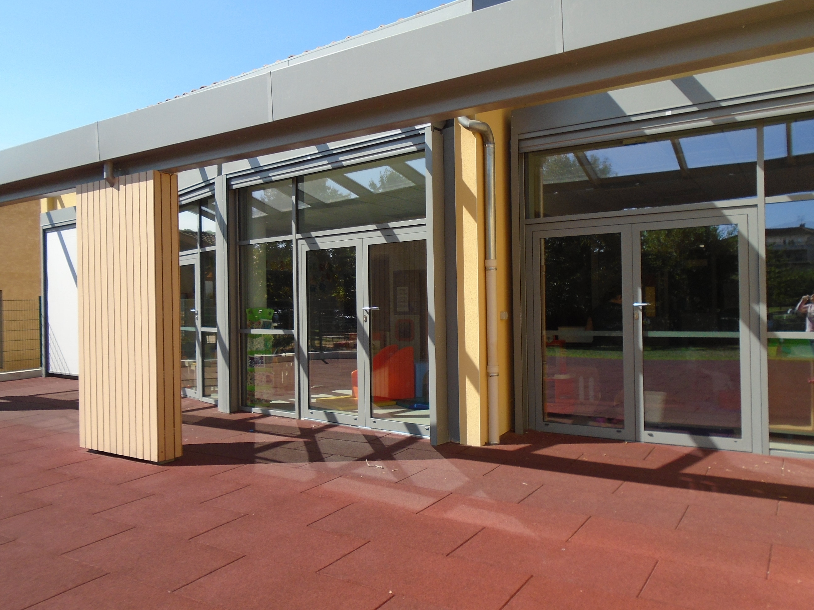 VAL-DORE-FACADE